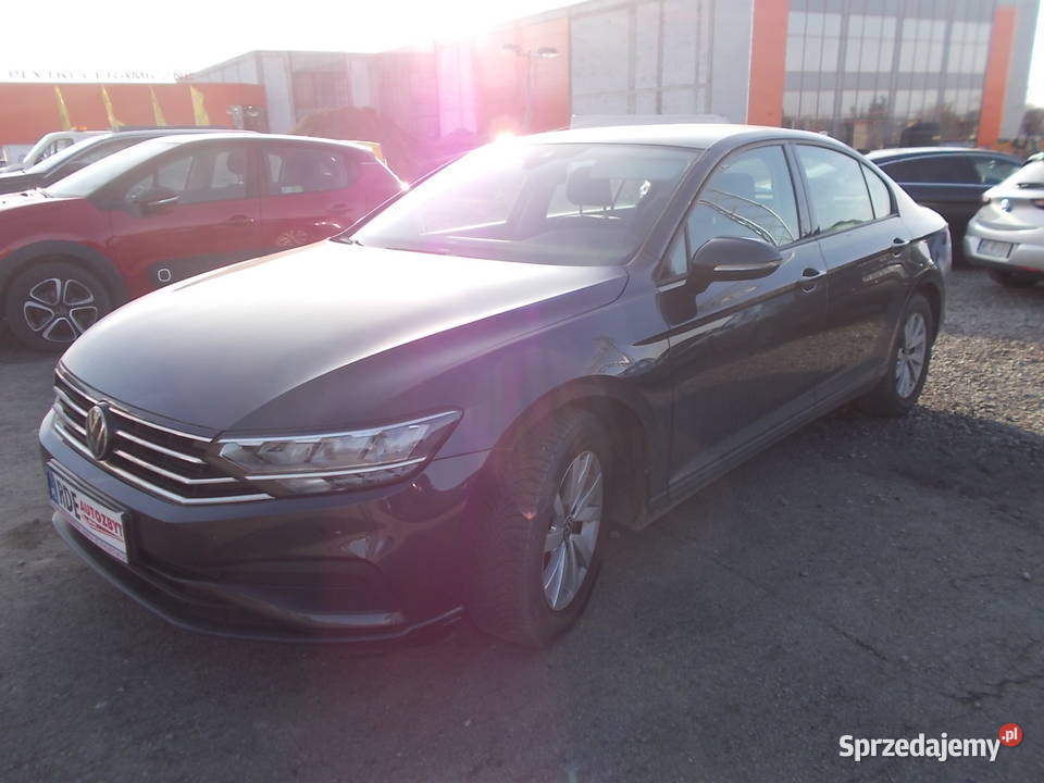 VW PASSAT 15 benzynaAutomatsalon Polska światła przeciwmgielne podkarpackie