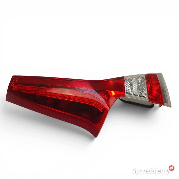 LAMPA LEWA Volvo V70 III lift XC70 lewy tył