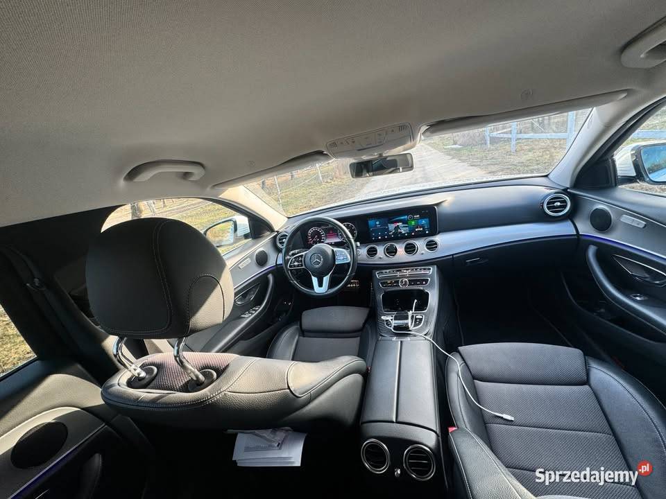 MercedesBenz Klasa E W213 20 300 HYBRYDA PLUGIN