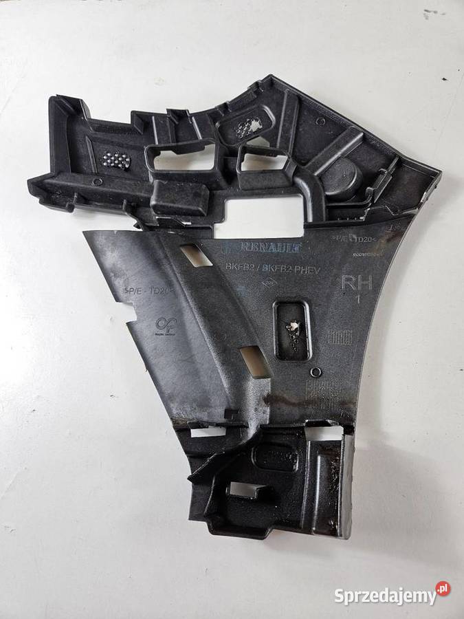 RENAULT MEGANE IV 4 LIFT ŚLIZG PRAWY ZDERZAKA