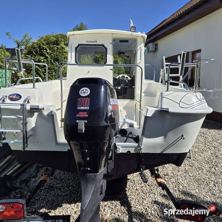 Pilothouse łódz motorowa Ultramar 550 przyczpa Kołobrzeg