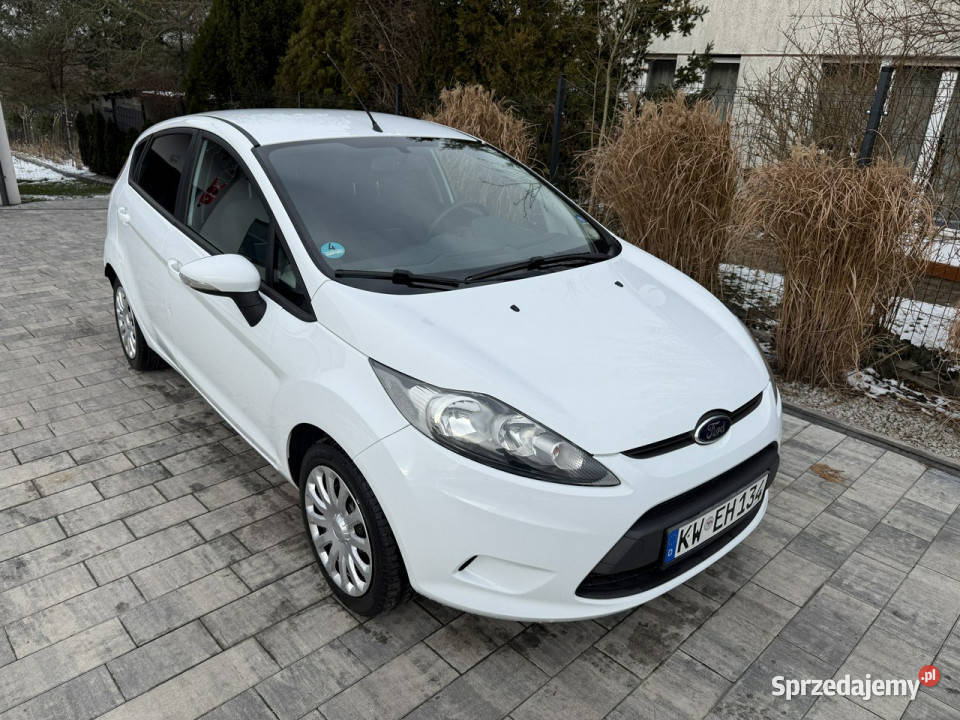 Ford Fiesta nowa Niski oryginalny przebieg Mk7 klimatyzacja wielkopolskie Poznań sprzedam