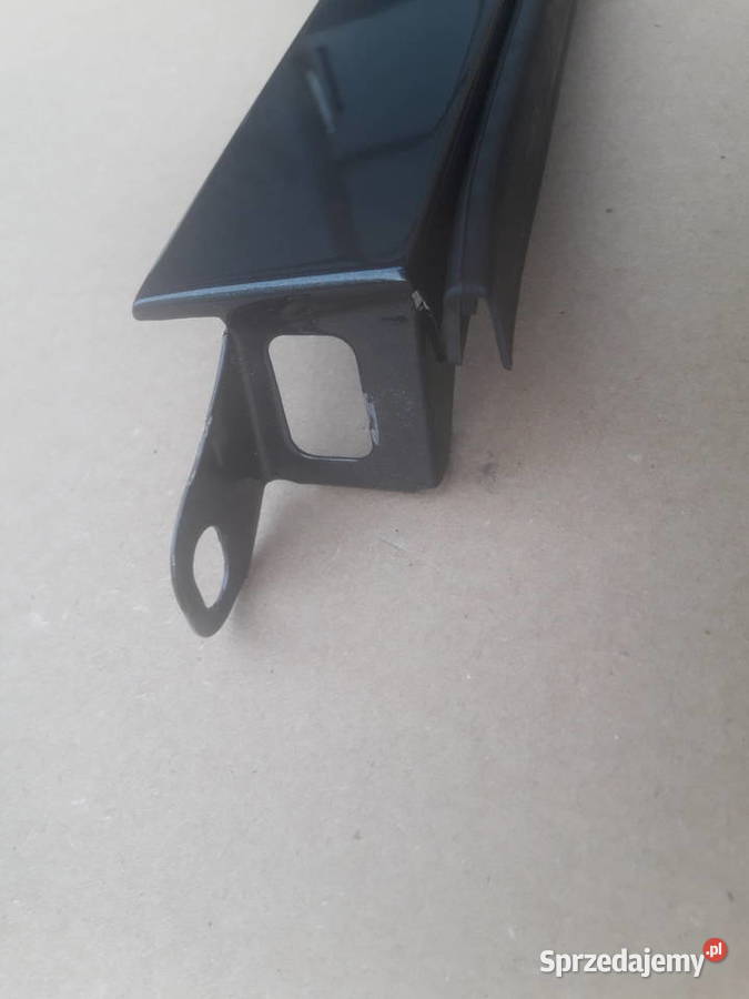 Listwy pod lampy Mercedes W124 nowy lakier Karoseria Twardogóra sprzedam