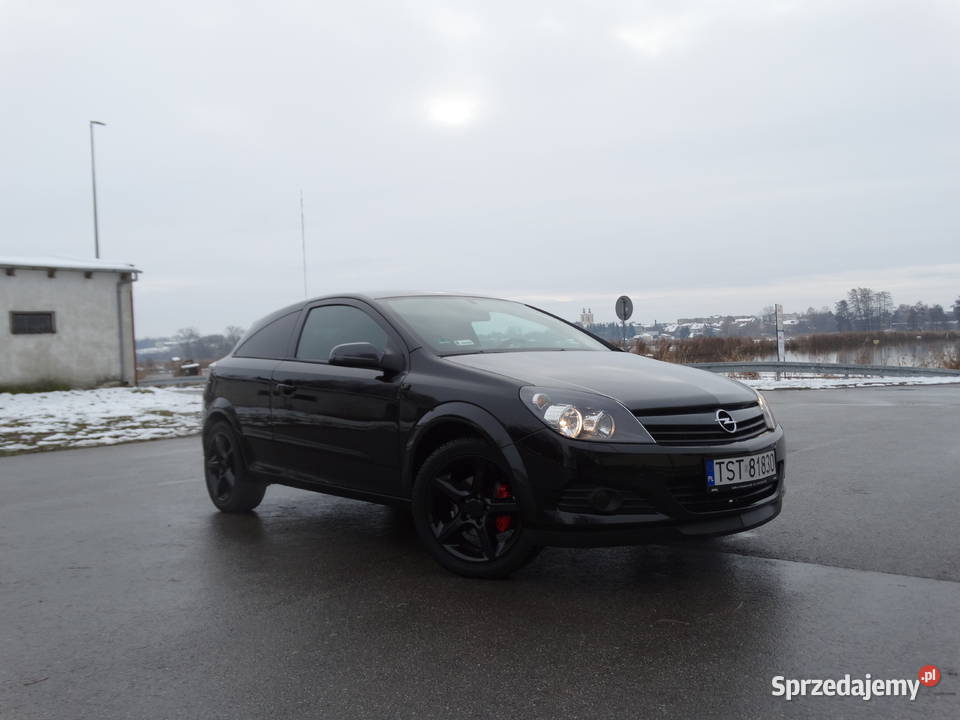 Opel Astra H GTC 18 1796 92 kW 125 2005 Piaski