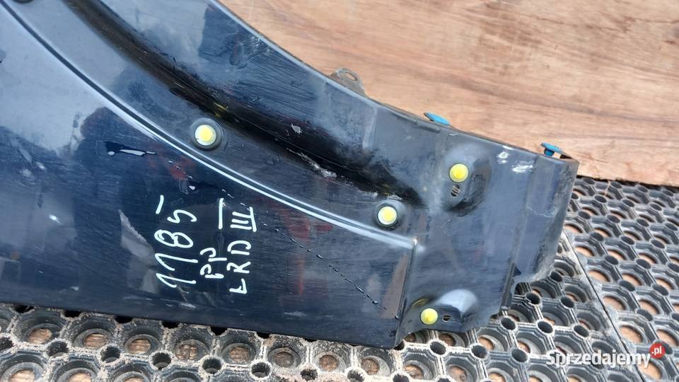 DISCOVERY III BŁOTNIK PRZÓD PRAWY LRC 796 osobowe Karoseria Zbierkowo