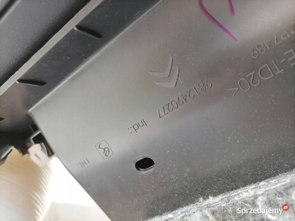 SCHOWEK PRAWY PASAŻERA DESKI EU Citroen C3 III świętokrzyskie