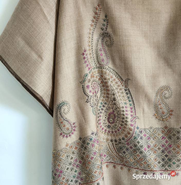 Duży szal orientalny indyjski haftowany haft Pozostałe Szczecin