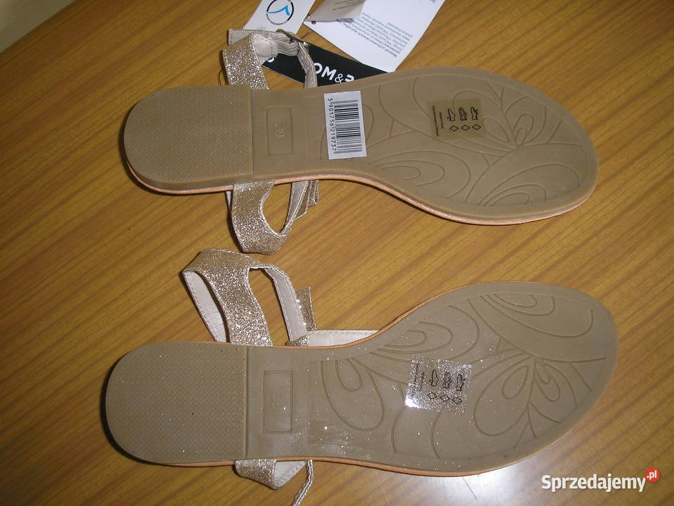 złote sandałki TR 39 25 Sandały i klapki Damskie Słupsk