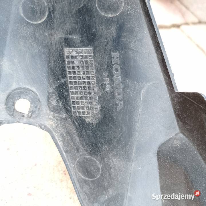 Sprzedam plastik pod reflektor czaszę honda CB Konin