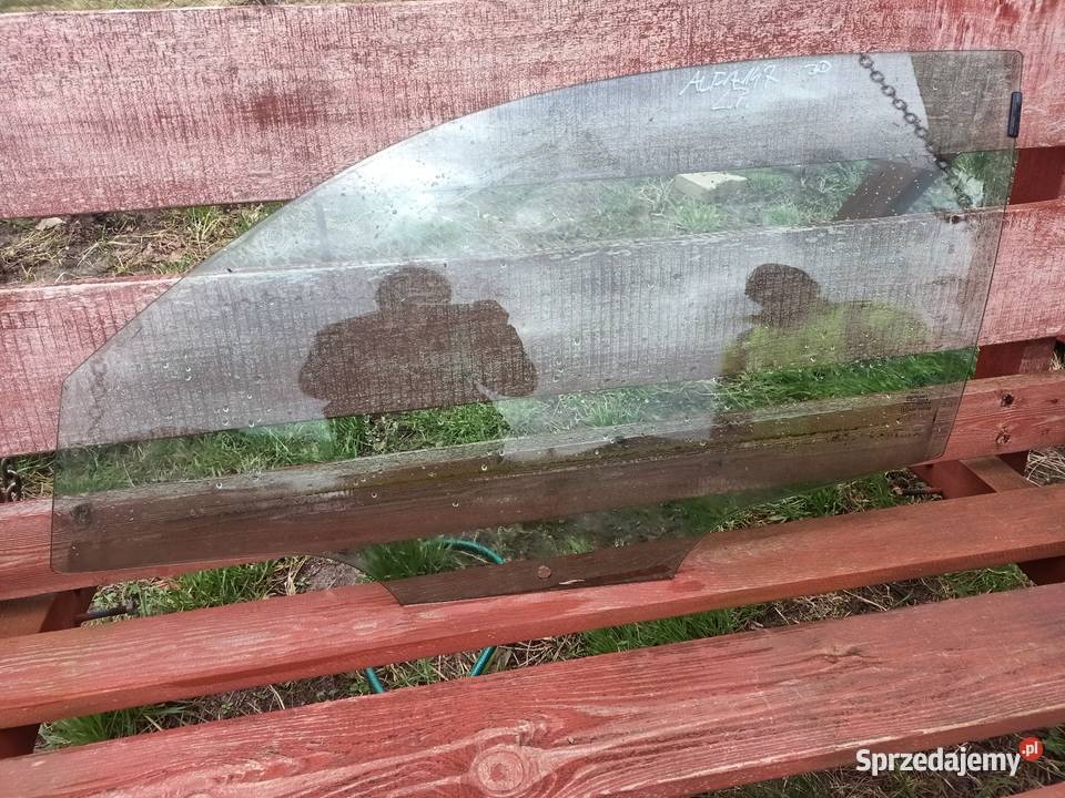 Szyba przednia drzwi lewa alfa Romeo 147 3d Szczecin