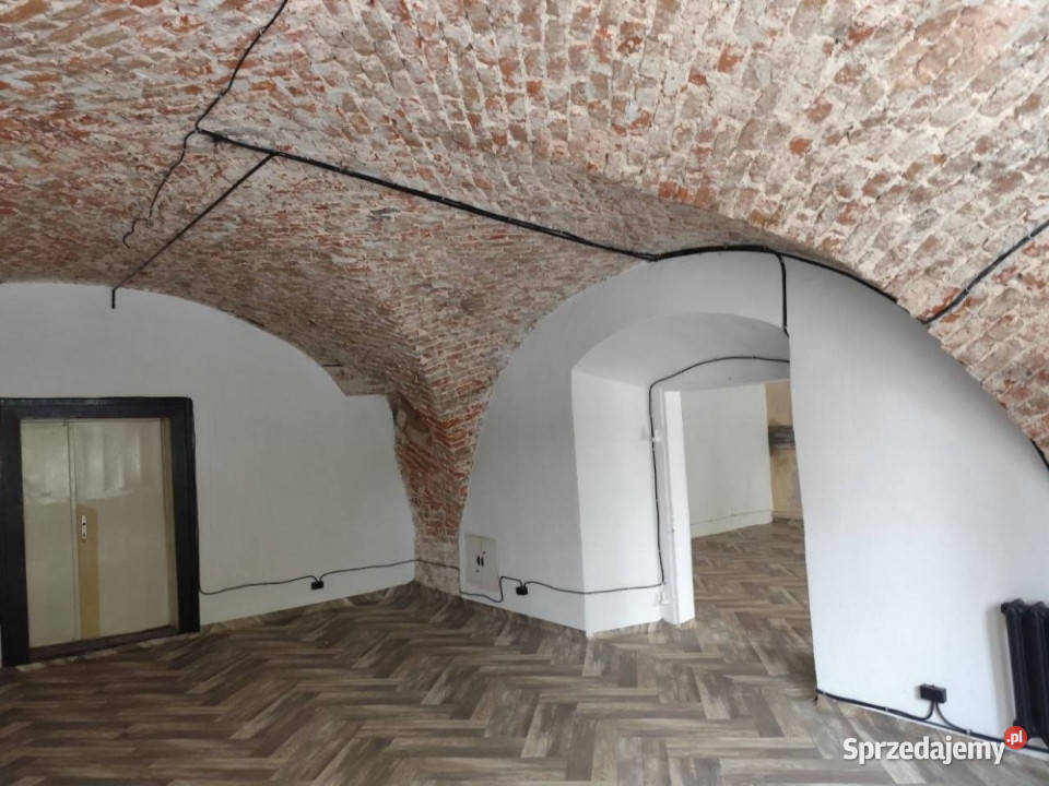 Przestronny lokal użytkowy 115 m 3 pomieszczenia