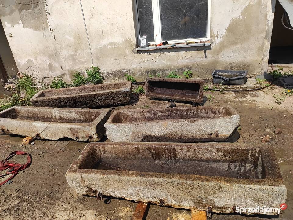 Stare koryta granitowe kamienne z okuciami Paczków sprzedam