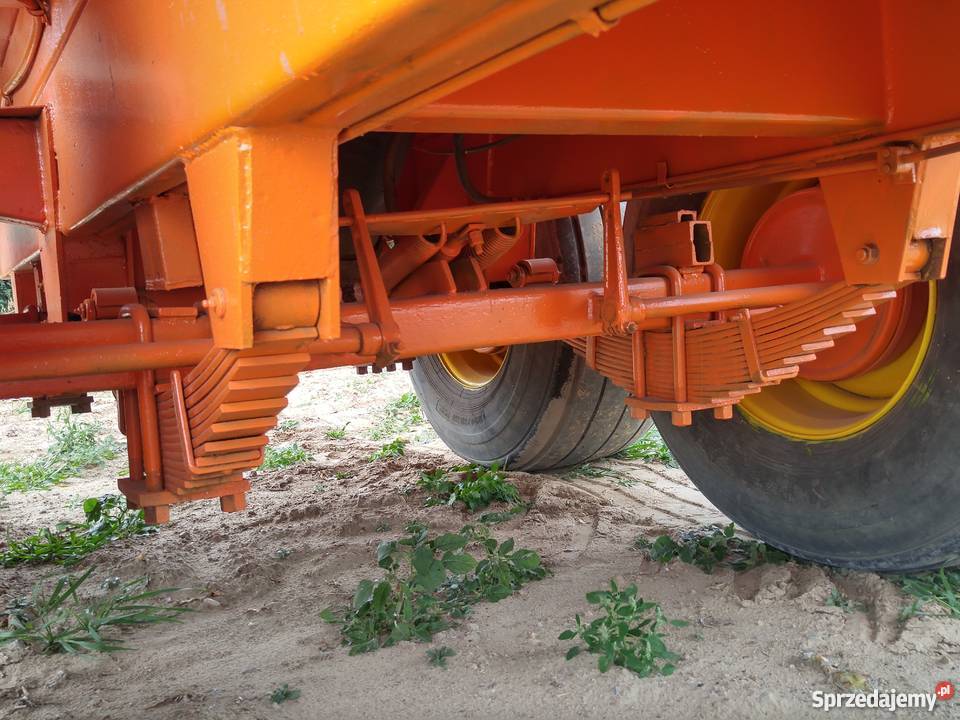 Przyczepa wywrotka tandem Vaia 12 ton stan b Strzelno