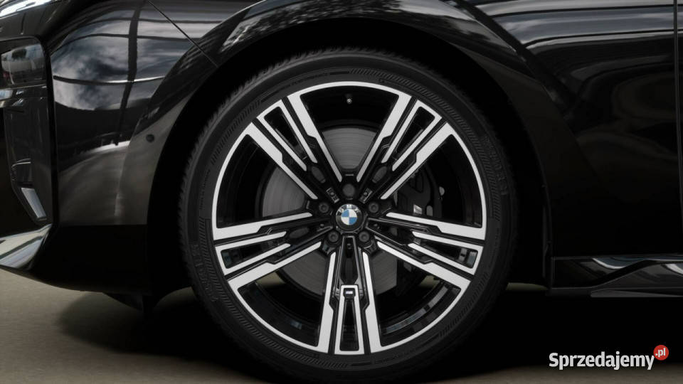 BMW 740 BMW 740d xDrive Limuzyna G702022 autoalarm Łódź sprzedam
