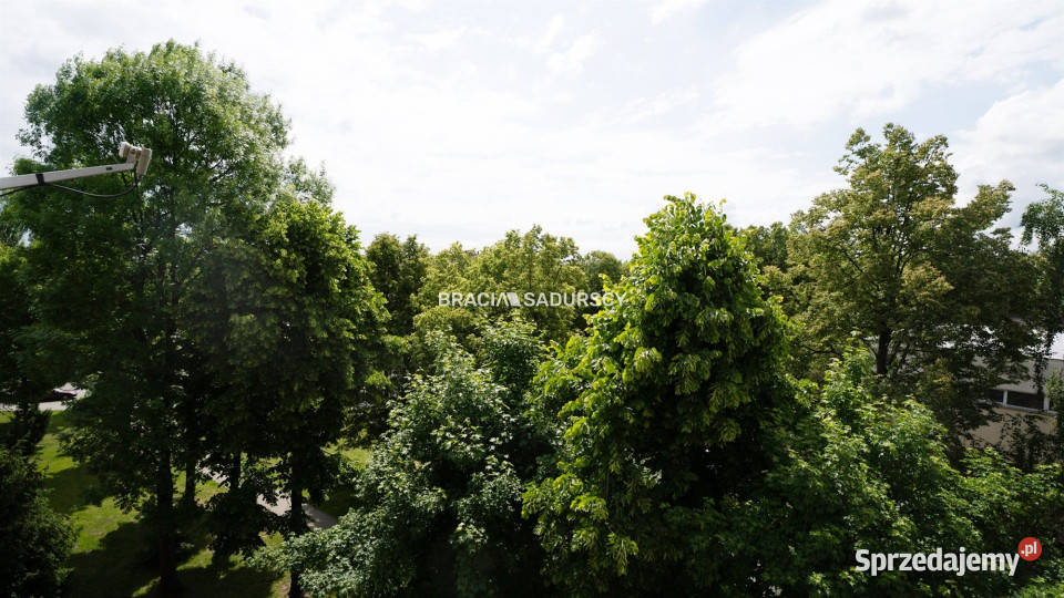 sprzedaży mieszkania 48m2 3 pokoje Kraków Os sprzedam