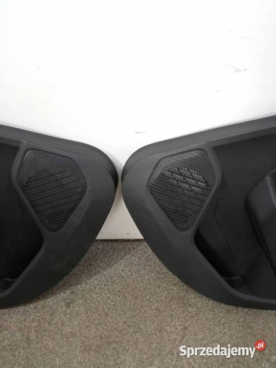 TAPICERKA BOCZEK PRAWY LEWY TYŁ KPL Dacia Duster świętokrzyskie