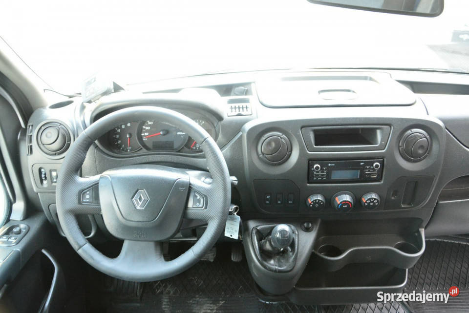 Renault Master średniak 7 osobowy brygadówka
