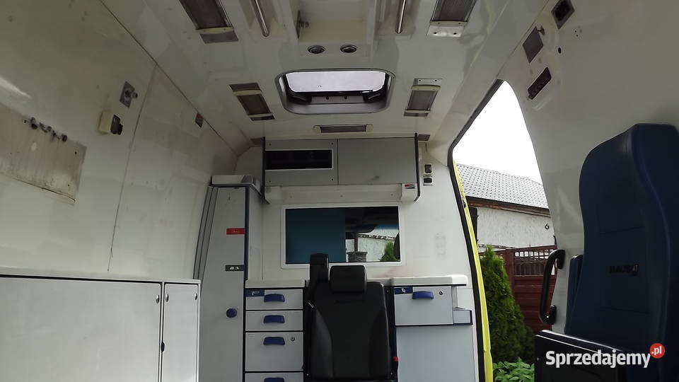 ambulans karetka Motoryzacja Drągowina sprzedam