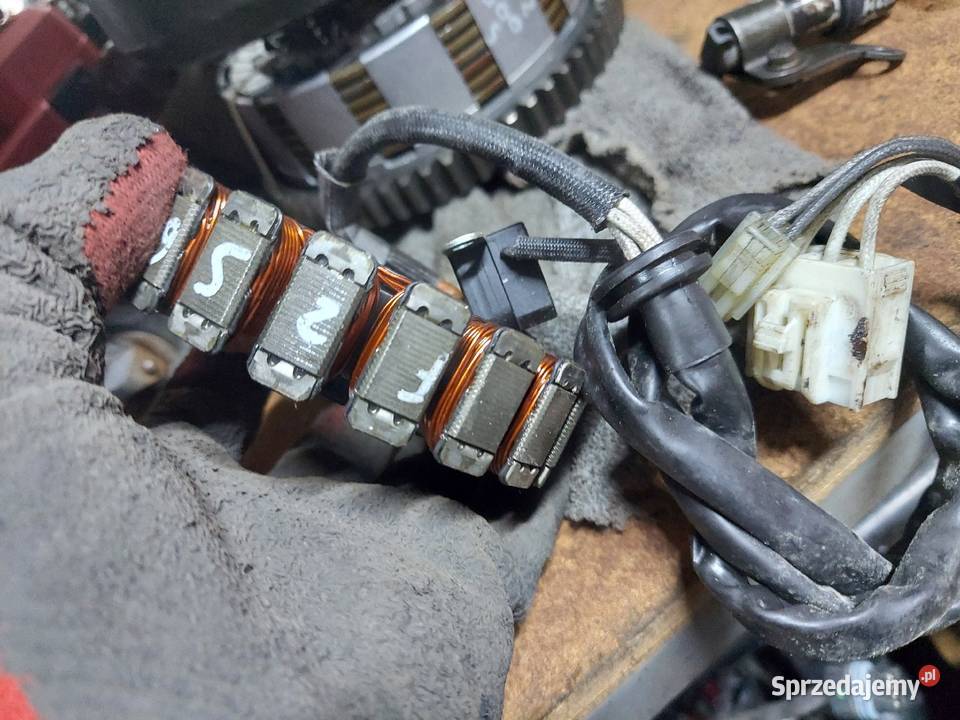 Yamaha FZS 600 Fazer iskrownik stojan alternator Jelenia Góra