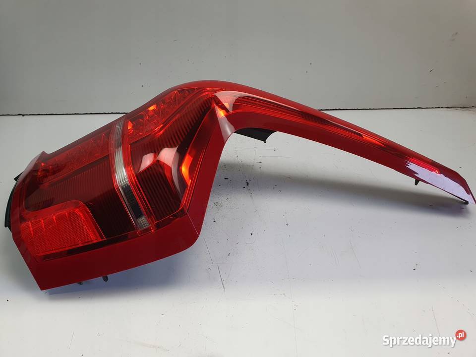 LAMPA PRAWA Volvo XC90 II Led TYLNIA TYLNA prawy osobowe Części samochodowe Rudka