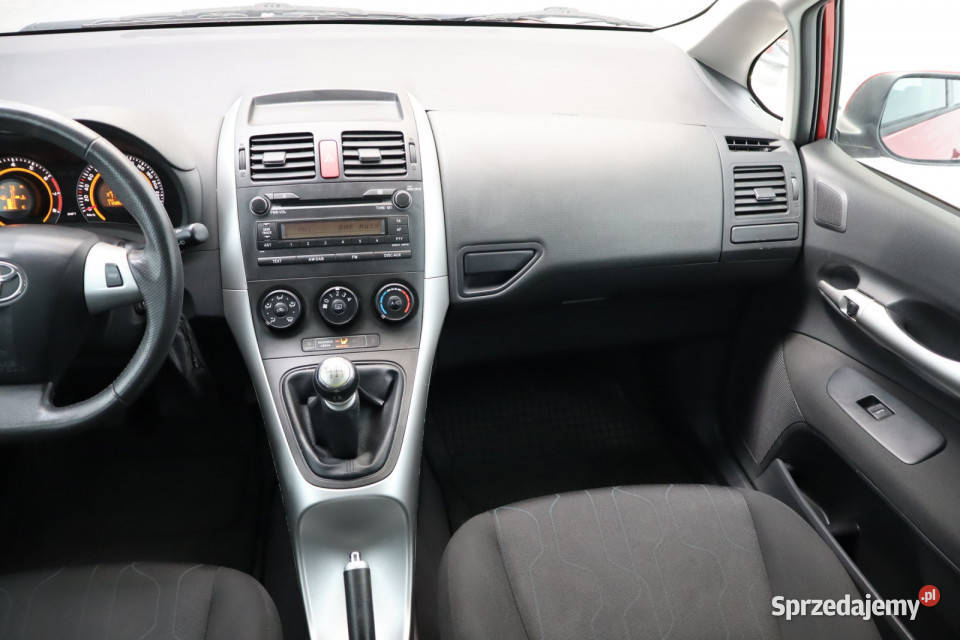 Toyota Auris 13 Dual VVTi manualna Zabrze sprzedam