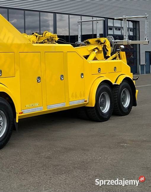 Holownik pomoc drogowa 8x4 Merceded nie