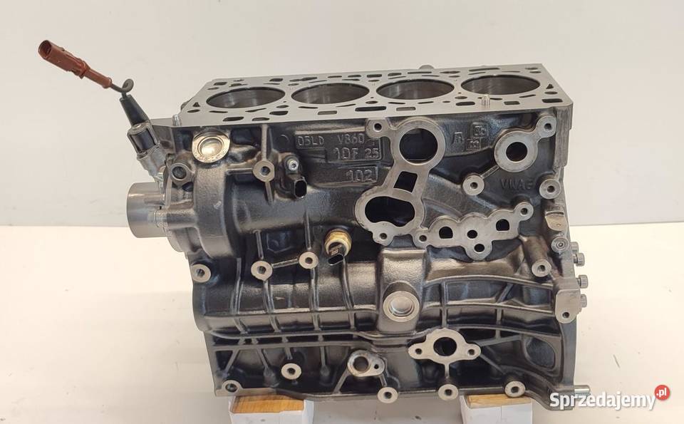 SKODA SUPERB 4 BLOK SILNIKA 05L103011D sprzedam
