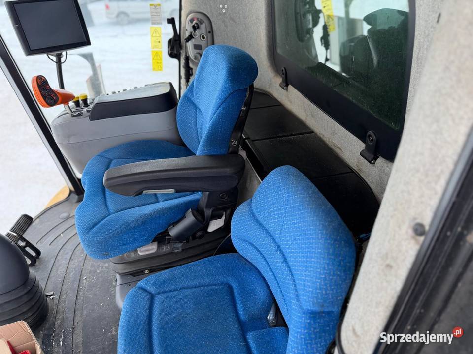 Kombajn zbożowy Holland CX8080 2014 heder Vario Nowa Ruda