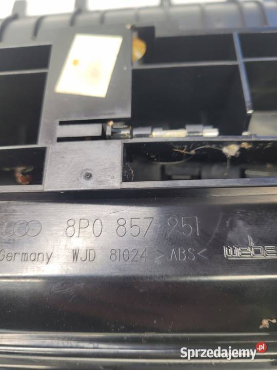 POPIELNICZKA PRZÓD AUDI A3 8P LIFT 8P0857951 Przystajń sprzedam