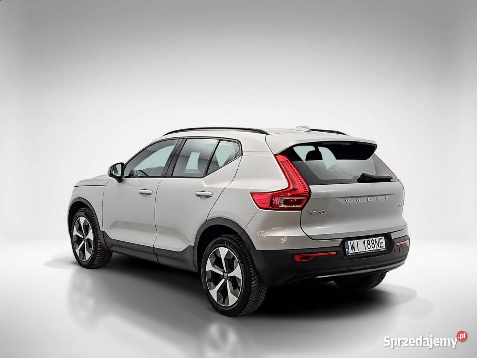 Volvo XC 40 B3 Ultimate Dark aut Z Polskiego Rok produkcji 2023 Warszawa