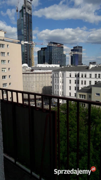 Bezpośrednio 3 nieprzechodnie pokoje z balkonem