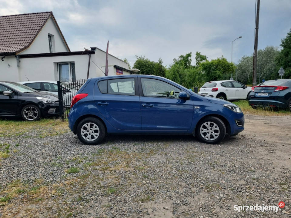 Hyundai i20 Salon 2 WŁ Klima 5 Drzwi I 20082014 Rok produkcji 2014 Szczecin