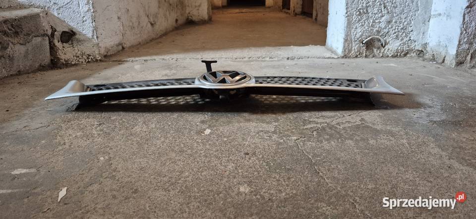 Grill Atrapa przód przednia Vw Golf 4 IV Hofele