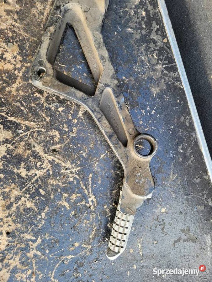 KAWASAKI ZEPHYR 1100 750 PODNÓŻEK TYŁ MOCOWANIE Rybnik