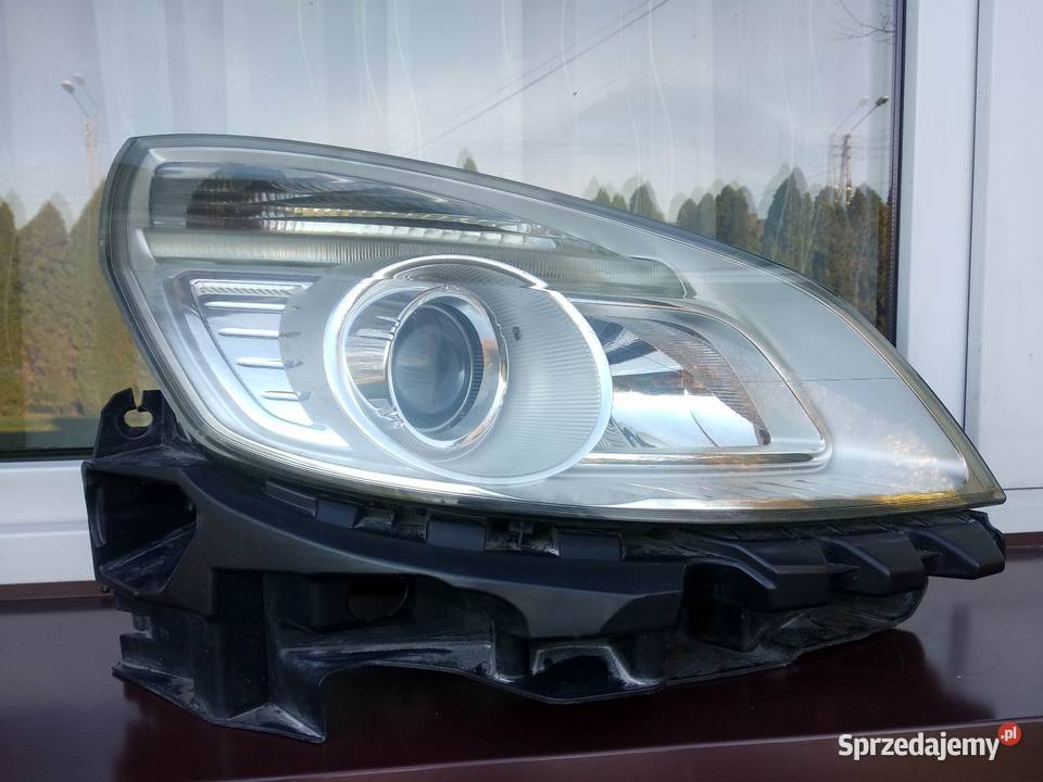 Renault Scenic 2 II LIFT FL lampa przednia prawa