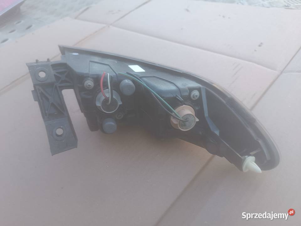 Honda Civic VIII 8 UFO lampa prawy tył prawa śląskie Częstochowa