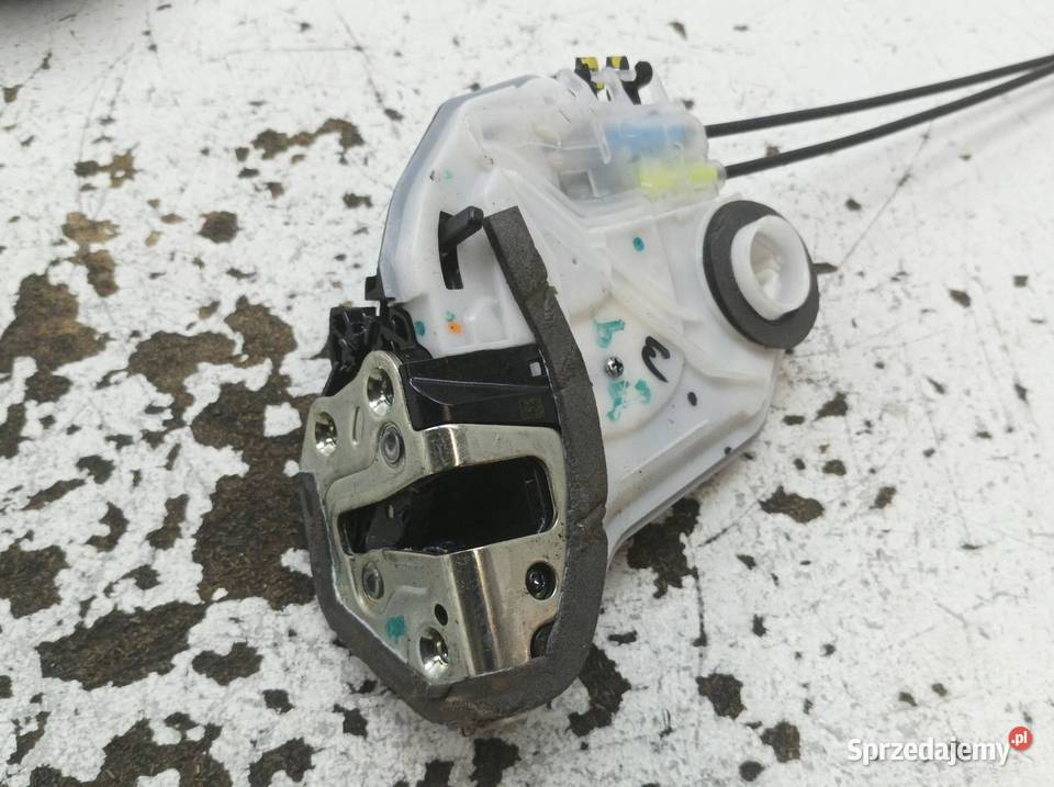 ZAMEK DRZWI TYŁ PRAWY EUROPA SEDAN E16 E17 E18