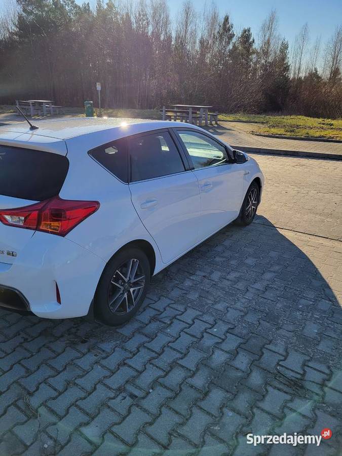 Toyota Auris Toyota Auris 18 Hybrid Style Auris Piotrowiec
