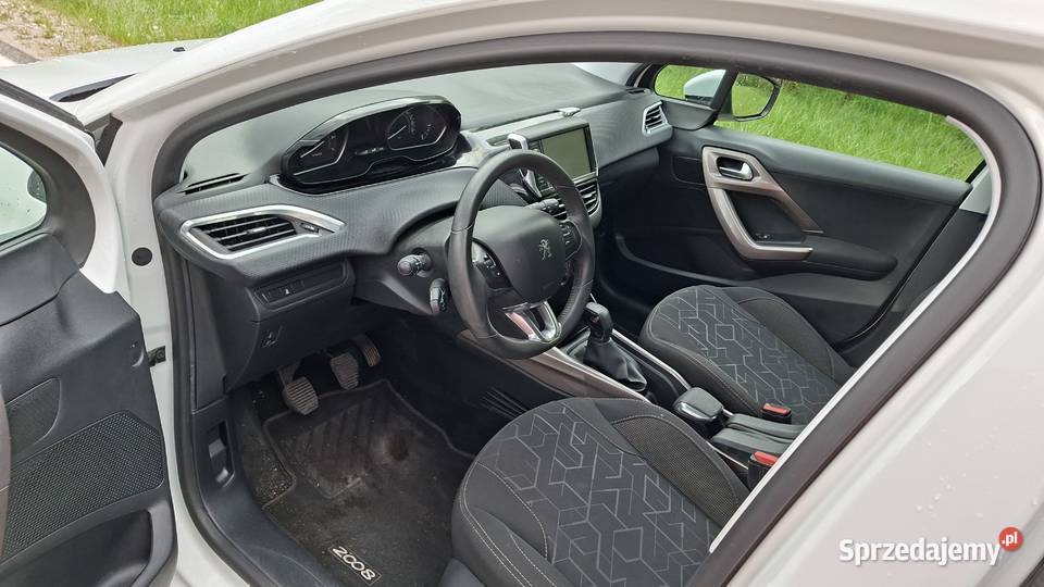 Peugeot 2008 12B 2015r 40 zarejestrowany 40050km Skarżysko-Kamienna