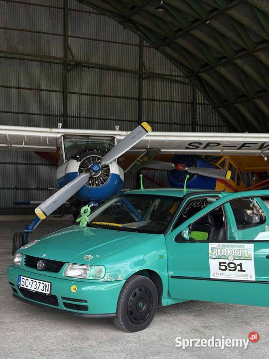 Volkswagen Polo 16 75