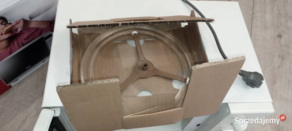 Kuchenka mikrofalowa 1000 W LG sprawna Żary