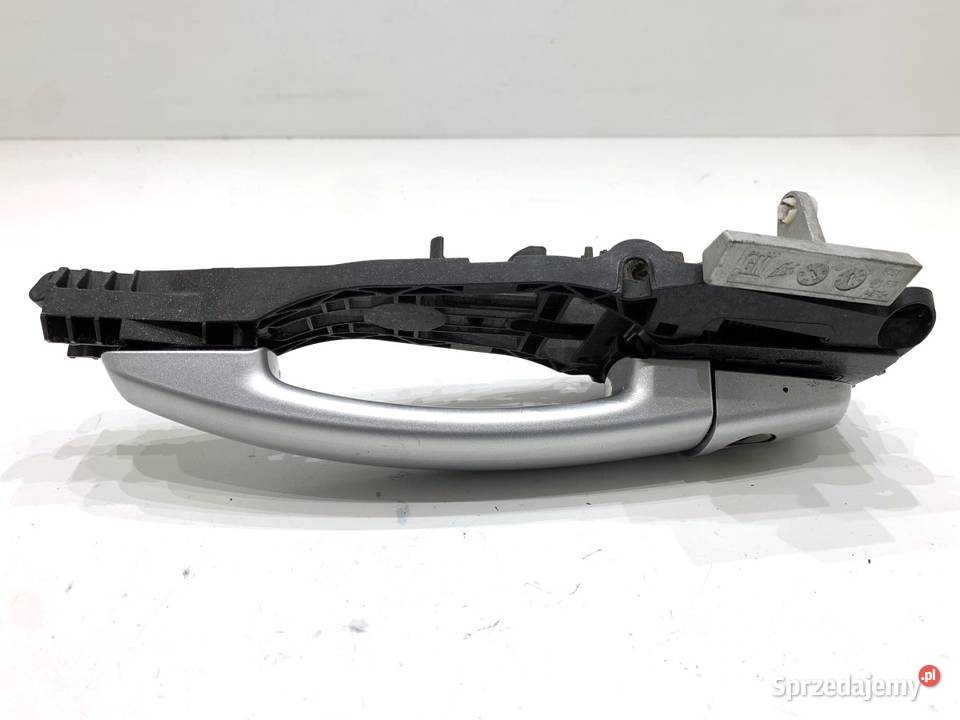 KLAMKA ZEWNĘTRZNA LEWY PRZÓD OPEL CORSA E