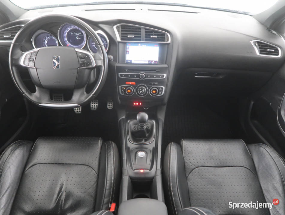 DS 4 12 PureTech Bielany Wrocławskie