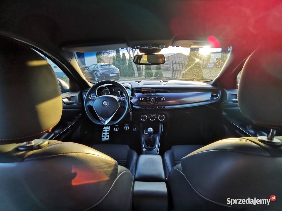 Alfa Romeo Giulietta Quadrifoglio QV stan mazowieckie Brzóza