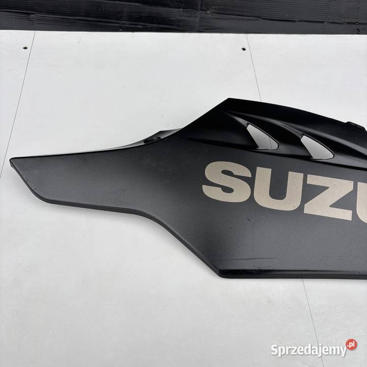 OWIEWKA OSŁONA PŁUG PRAWY SUZUKI GSXR GSXR 1000 Radom