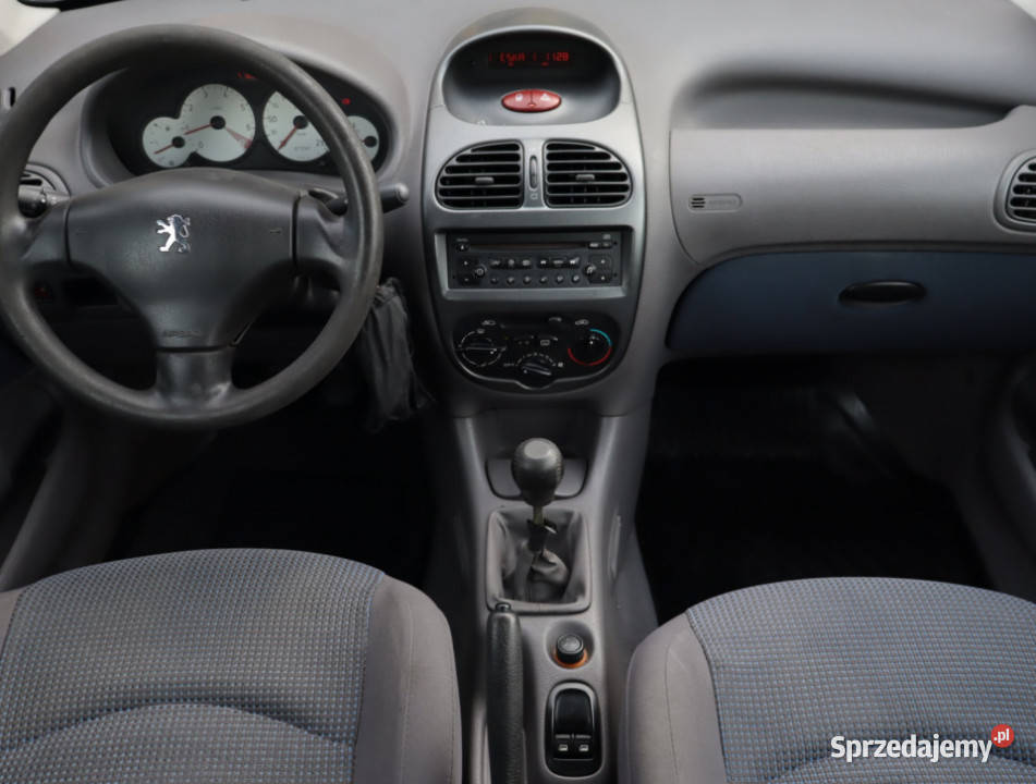Peugeot 206 11 i Rok produkcji 2005 Lublin