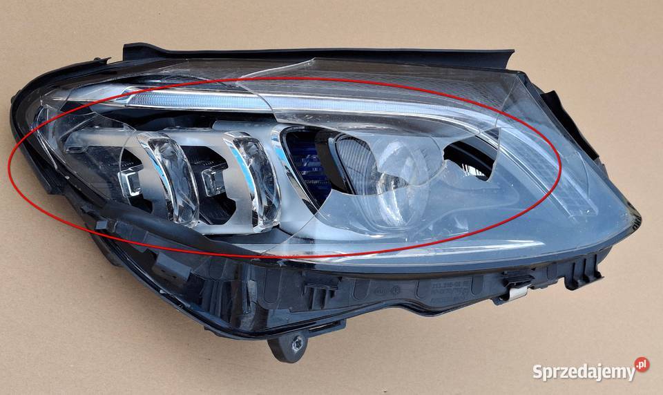MERCEDES CKLASA W205 REFLEKTOR PRAWY MULTIBEAM osobowe Bieleń