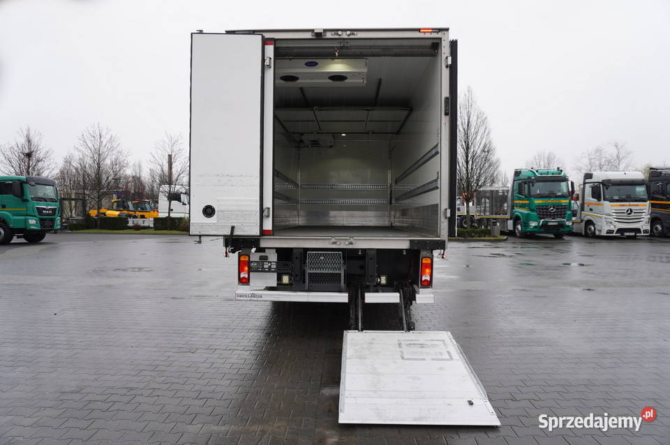 Renault D210 12T Chłodnia Bitemperatura 10