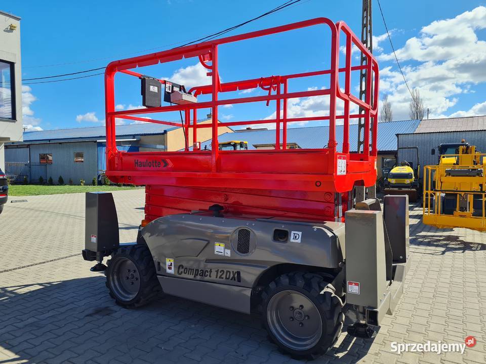 Podnośnik nożycowy spalinowy Haulotte Compact Dźwigi, podnośniki Dąbrowa Tarnowska