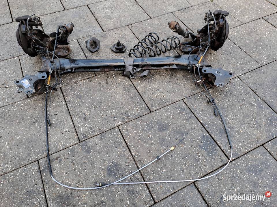 Renault Megane 3 Kombi belka tylna kompletna Jastrzębie-Zdrój